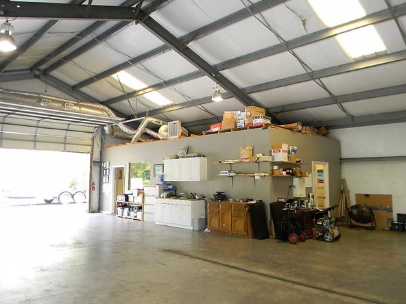 2404 Miller Ave, Crossville, TN 38555